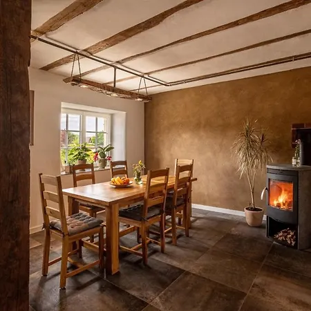 Historic I Chimney I Terrace I Kitchen Semesterbostad *