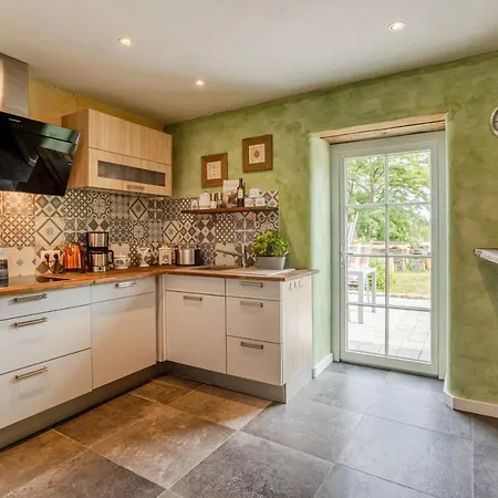 Semesterbostad Historic I Chimney I Terrace I Kitchen *
