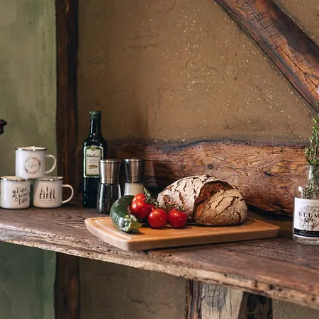 Semesterbostad Historic I Chimney I Terrace I Kitchen Hillesheim (Vulkaneifel)